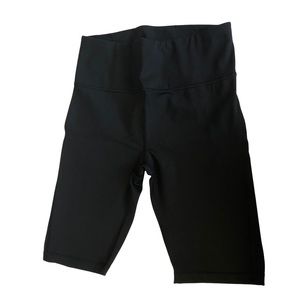 Athleta Ultimate Stash Pocket 9” Short Size XS Two Side Pockets